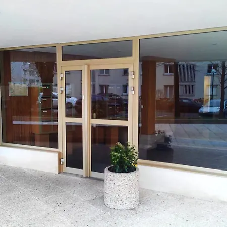 Private Studio 20 Minutes From Paris * Marly-le-Roi
