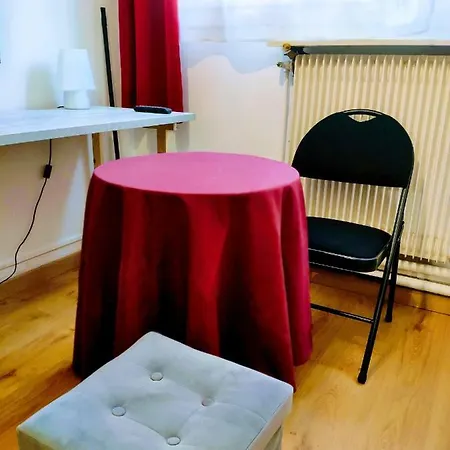 Private Studio 20 Minutes From Paris Appartamento